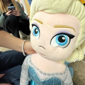 Meet your Posher, Naomi